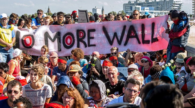 ‘No to borders and deportation’: Pro-migrant protests in Calais (VIDEO)