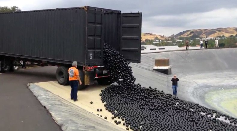 Los Angeles dumps 20K ‘shade balls’ into reservoir to stop evaporation