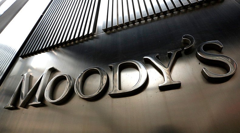 Moody's downgrades Brazil to near-junk status