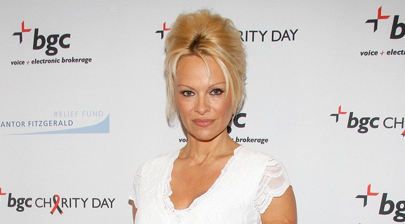 Pamela Anderson to discuss fish & bees with Russian officials