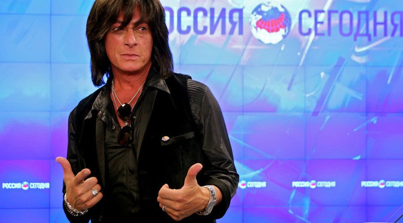 ‘Truth lives in Russia’ says Deep Purple’s ex-vocalist Turner on visit to Crimea