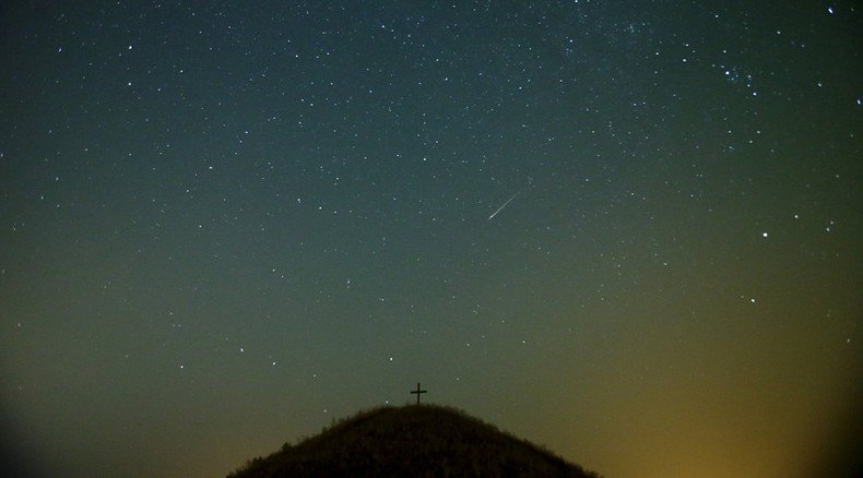 Amazing Perseid comet shower lights up night skies (PHOTOS)