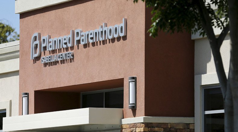 White House warns states: Keep funding Planned Parenthood