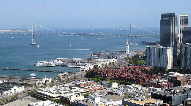 Earthquake shakes San Francisco Bay Area