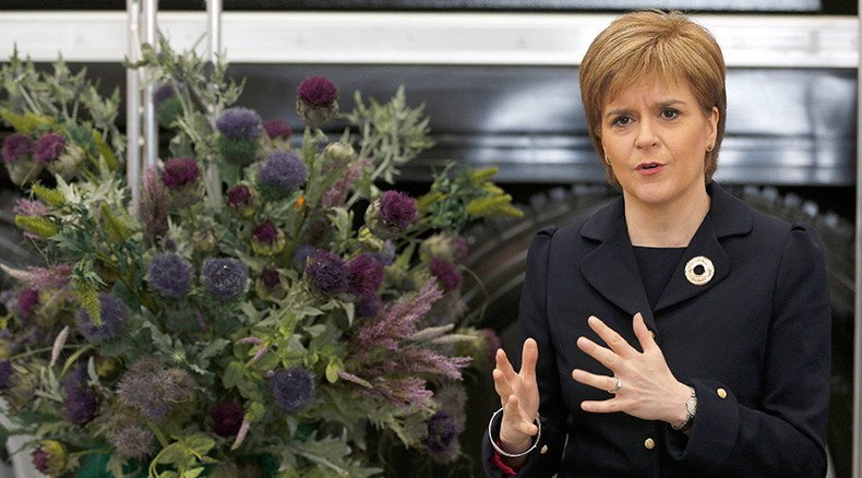 Holocaust loot? Nazi hunters say chandelier in Sturgeon’s residence may come from Jewish family