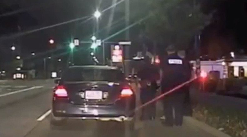 Dashcam records Seattle cop delivering baby in backseat of car (VIDEO)
