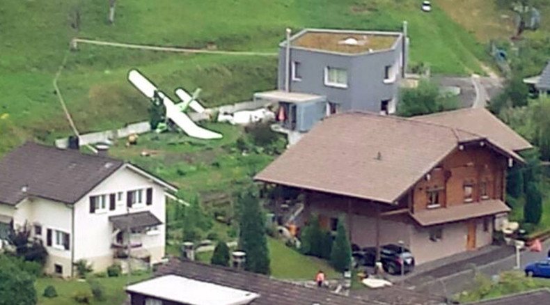 2 planes collide at Swiss airshow, at least 1 killed