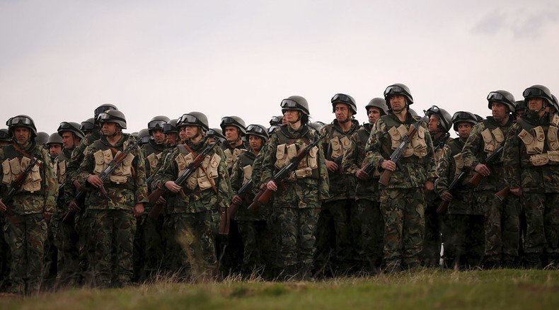 Bulgaria to stage military drills near Macedonian border amid worsening refugee crisis