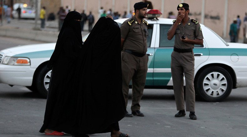 No woman, no vote? ‘Only 16 female voters’ registered for Saudi municipal elections
