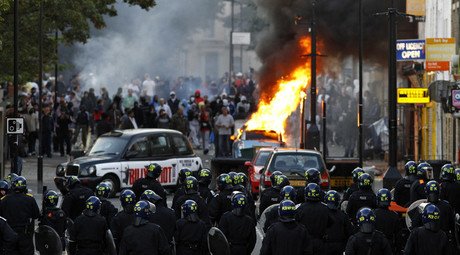 English unrest 4 years on: Police mistrust ‘will spark another riot’ (VIDEO)