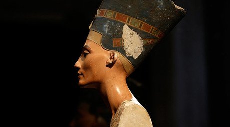 Queen Nefertiti’s tomb still intact next to Tutankhamun’s, claims leading archeologist