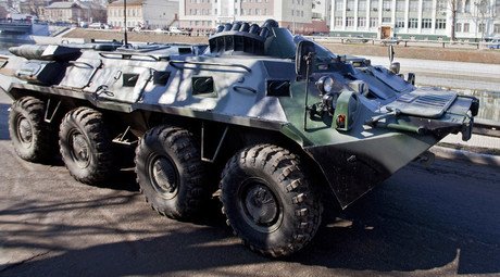 Drunken military rampage through Siberian city in armored vehicle (VIDEO)
