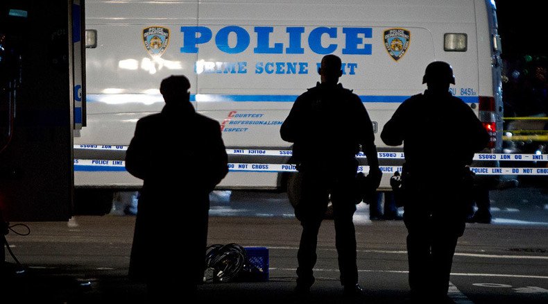 Minority police officers sue NYPD over illegal arrest quotas