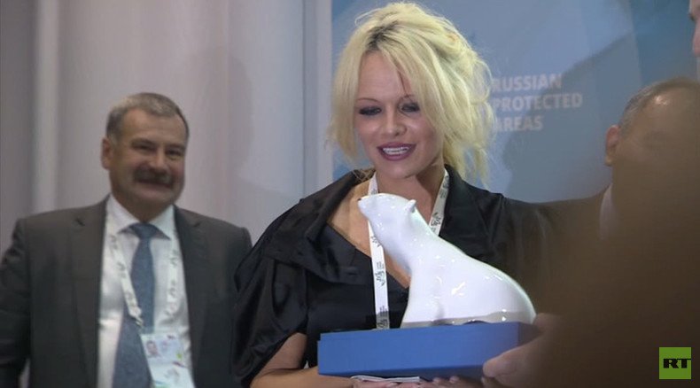 Baywatch Vladivostok: Pamela Anderson discusses environment and climate change at Russian forum