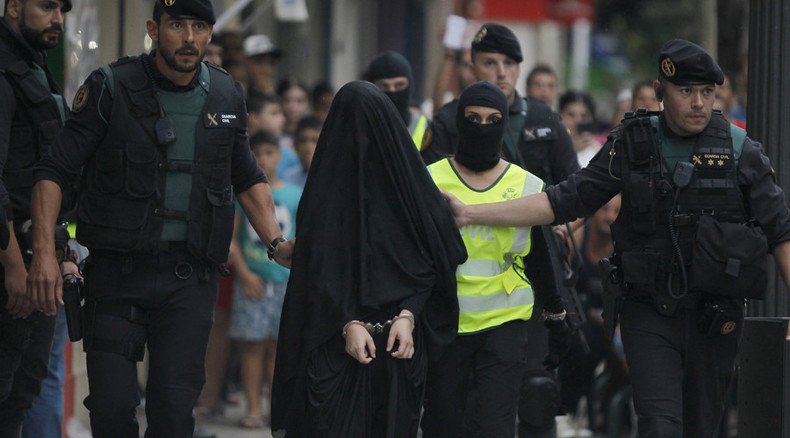 Teenage ‘ISIS recruiter’ caught in Spain, paraded handcuffed through streets