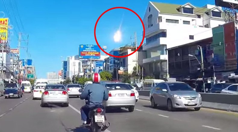 Thai meteorite: Huge fireball lights up sky over Bangkok (VIDEO)