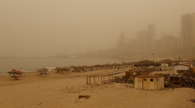 Rare deadly dust storm engulfs MidEast, halting hostilities (VIDEO, PHOTOS)