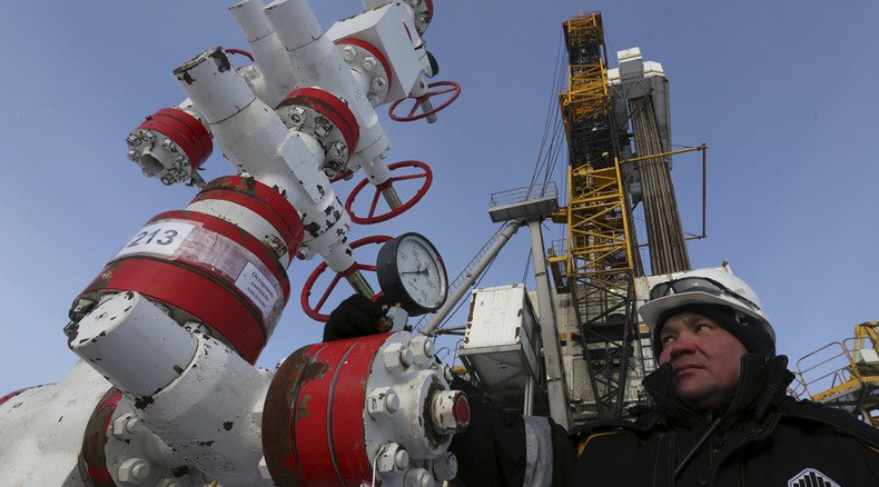 Russian oil producers outperform global competitors on weaker ruble 
