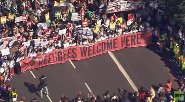 Solidarity With Refugees: Tens of thousands turn up for support march in London (VIDEO)