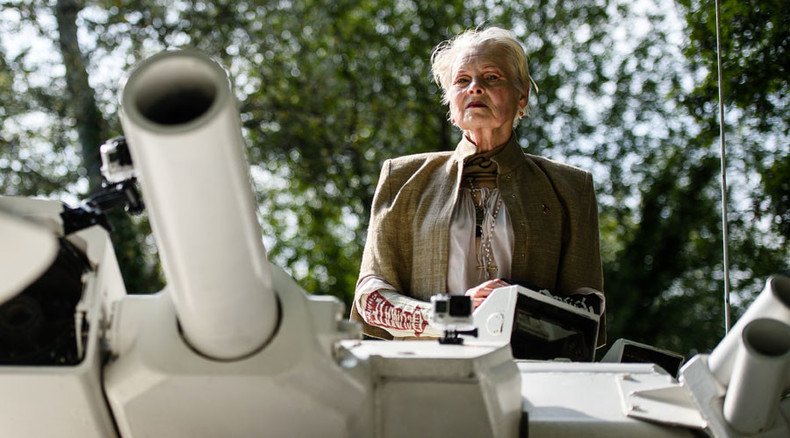 Cameron 'punked' by Vivienne Westwood in tank-mounted fracking protest