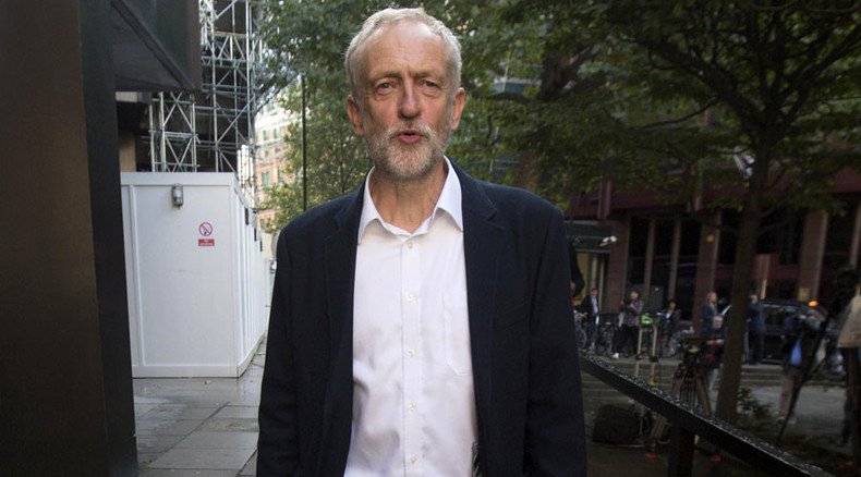 Anti-war Jeremy Corbyn attacked for defending white peace poppy