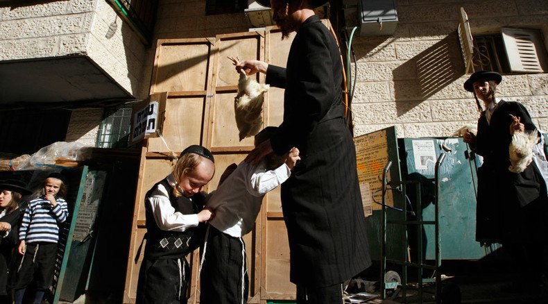 Orthodox Jews can continue chicken-killing ritual in Brooklyn – NYC judge