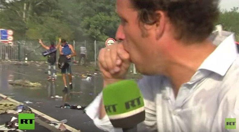 RT correspondent teargassed covering clashes on Hungarian-Serbian border