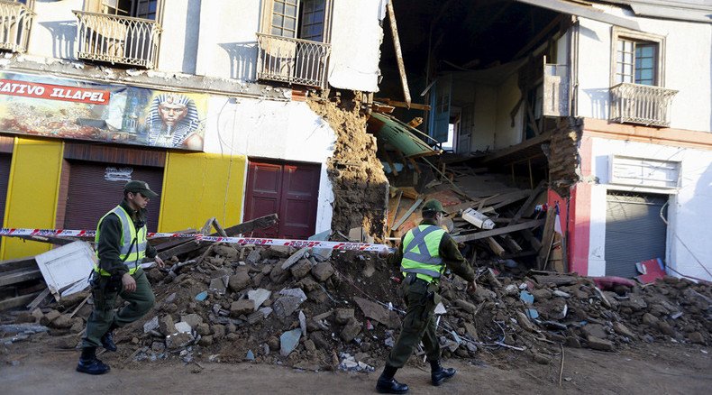 Chile’s 8.3 quake, evacuations, tsunami waves caught in dramatic videos