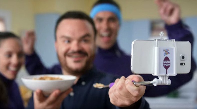 Don't get the wrong end of the stick: New selfie spoon is here