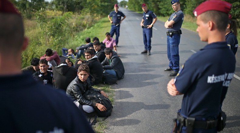 Hungary passes law allowing govt to use army in asylum seeker crisis