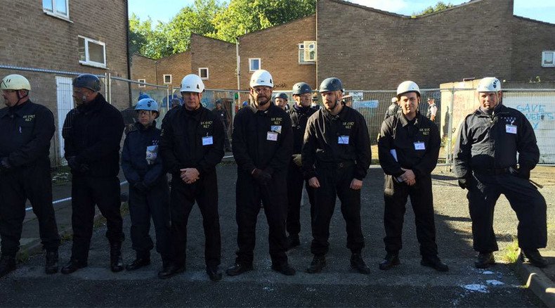 Violence as bailiffs evict residents of north London Sweets Way estate (VIDEO)