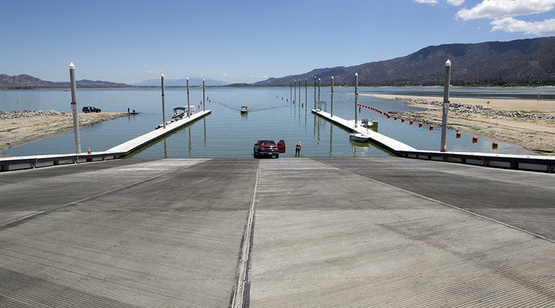 Thousands of fish dead as California reservoir disappears overnight