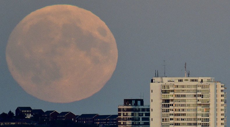 Eyes on the sky! Rare ‘SuperBloodMoon’ excites social media (PHOTOS)