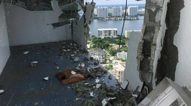 Explosion, gas leak injures six in high-rise near Miami Beach