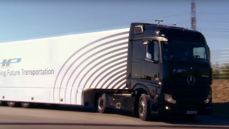 Self-driving Mercedes robot-truck debuts on German autobahn (VIDEO)