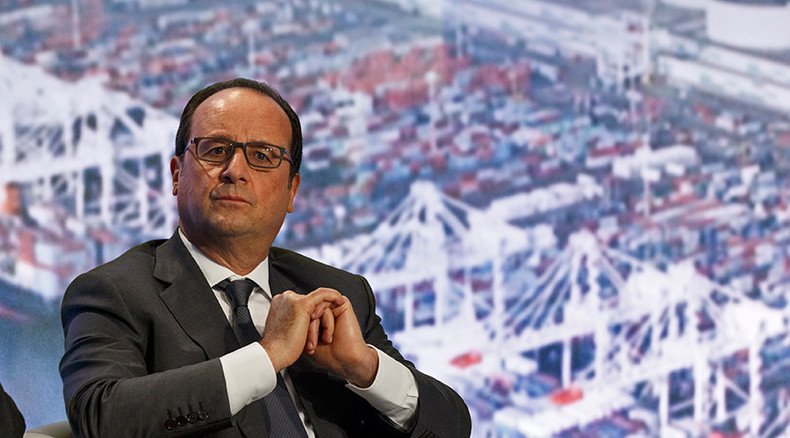 ‘Risk of total war:’ Hollande urges EU countries to unite to solve Syrian crisis