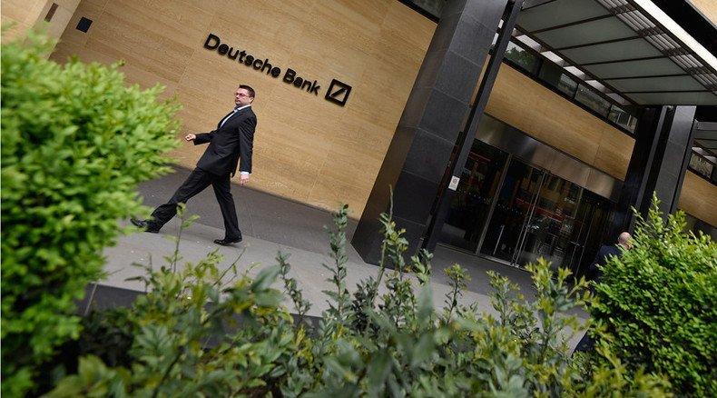 Deutsche Bank faces record €6bn quarterly loss