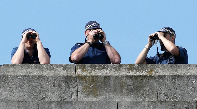 Police must ‘do more’ to prevent radicalization of children – family judge