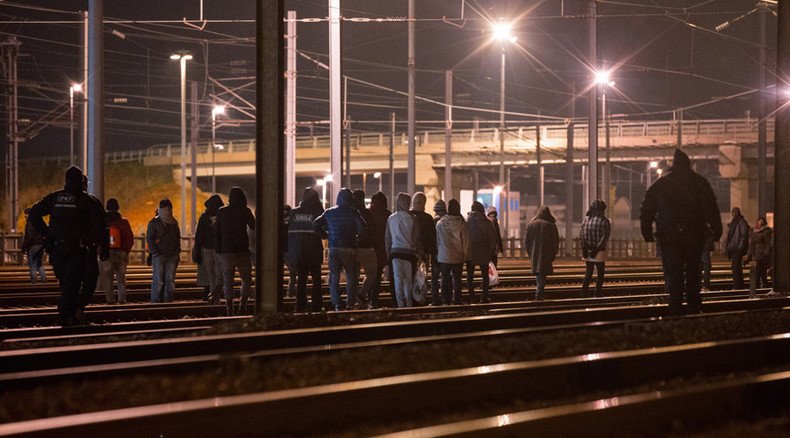 Anti-racism activists head to Calais, oppose Tory refugee policy