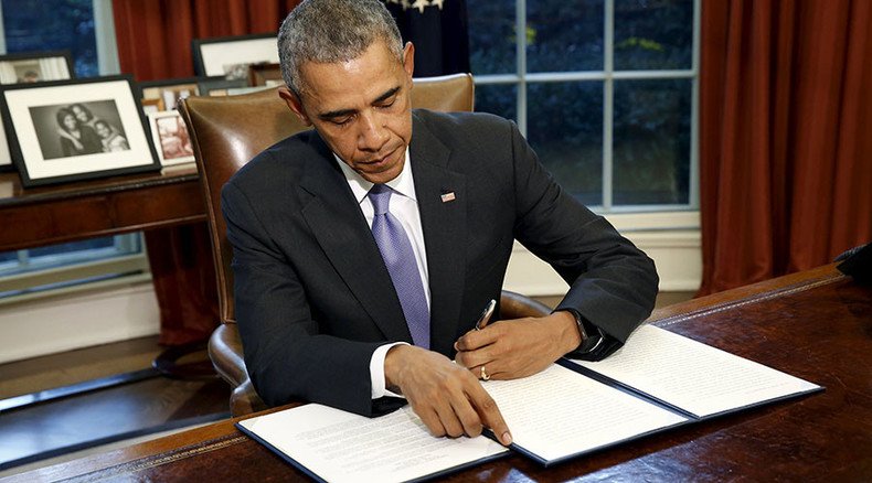 Obama vetoes NDAA over Gitmo, budget workaround