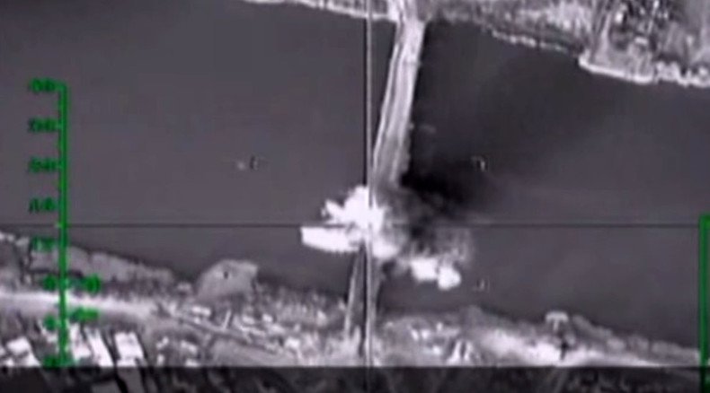 Russian Air Force cuts off ISIS supply lines by bombing bridge over Euphrates