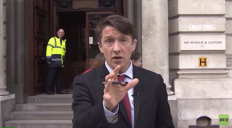 'Real f***ing news' on RT: Raging reporter Jonathan Pie delivers it raw on UK economy (VIDEO)
