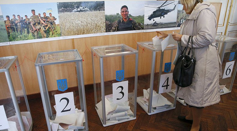 Ukraine votes in local election amid confidence crisis & fraud allegations