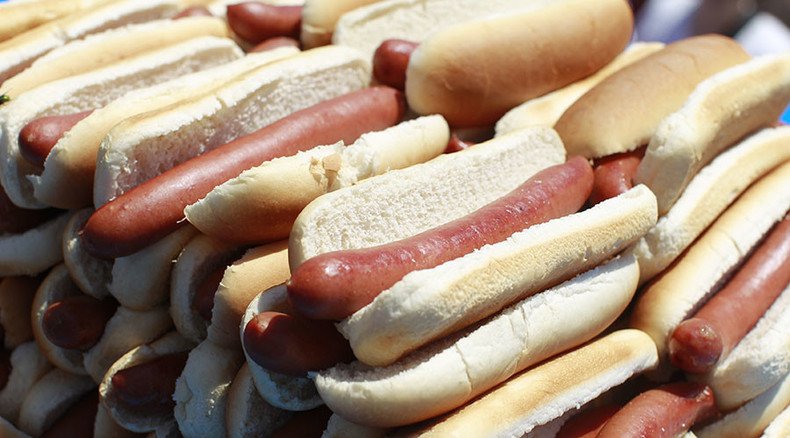  Test finds human DNA in hot dogs, meat in vegetarian products