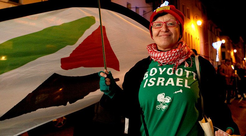 'We are deeply disturbed': 343 British academics vow to boycott Israeli universities