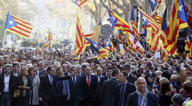 Resolution to start secession process submitted to Catalan parliament