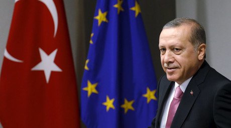 €3bn, visa deal & EU access talks if Turkey stops refugee flow to Europe