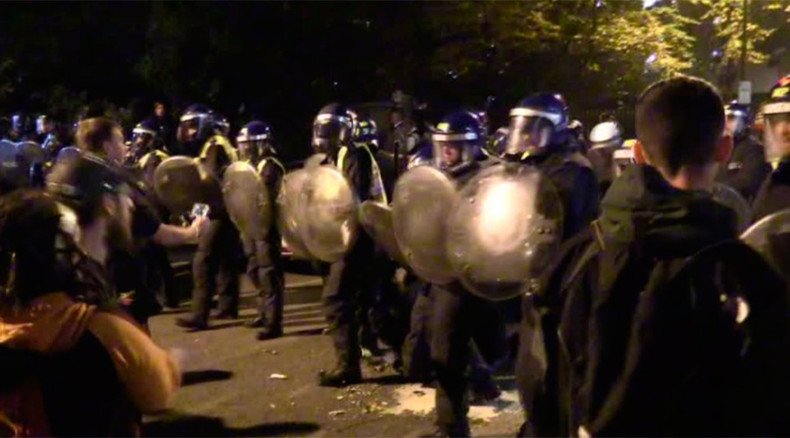 Clashes erupt overnight as London police crack down on partygoers (PHOTO, VIDEO)