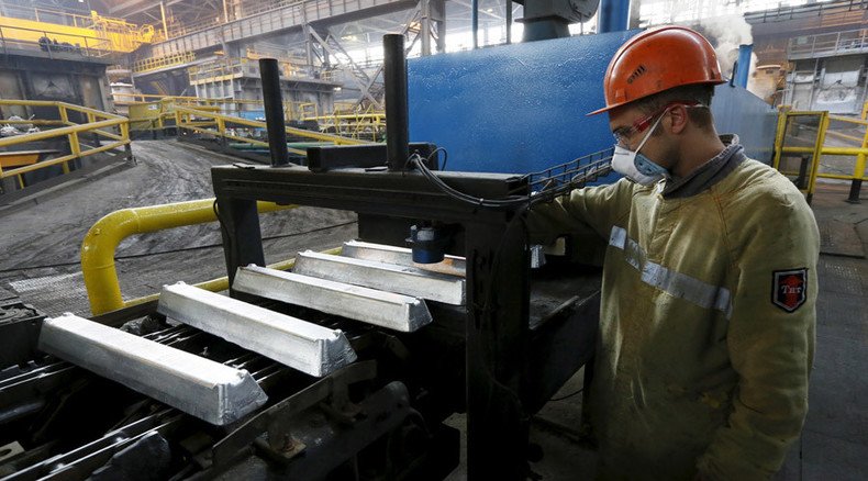Russian manufacturing resurges in October