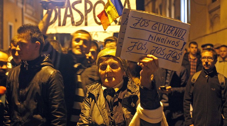 Romanian govt resigns amid protests over deadly nightclub blaze